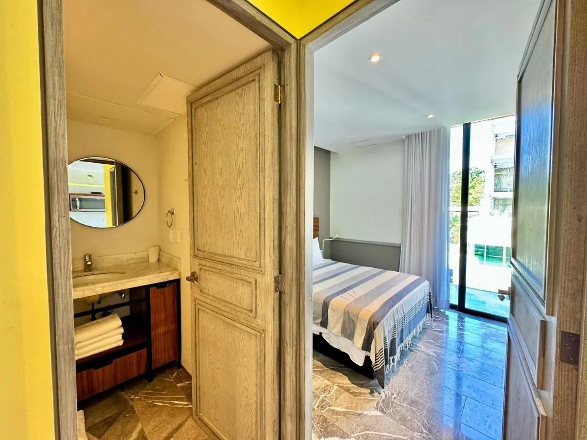 2 Bedroom Apartment Steps From The Sea! Playa del Carmen 0*,